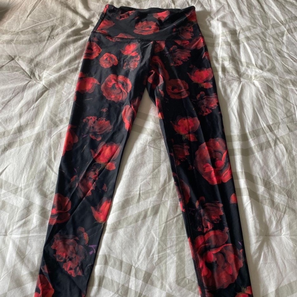 Victoria’s Secret leggings